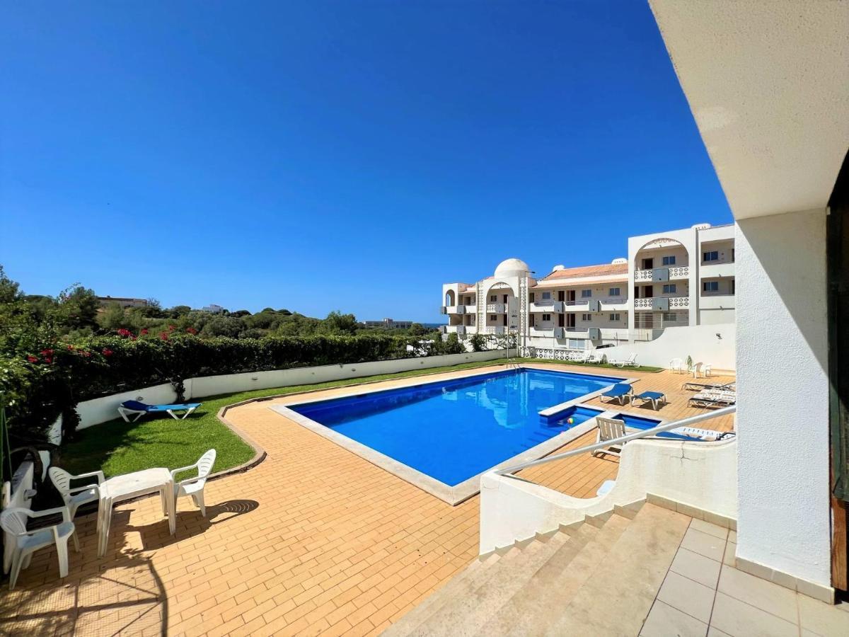 Albufeira Classic With Pool By Homing Екстериор снимка