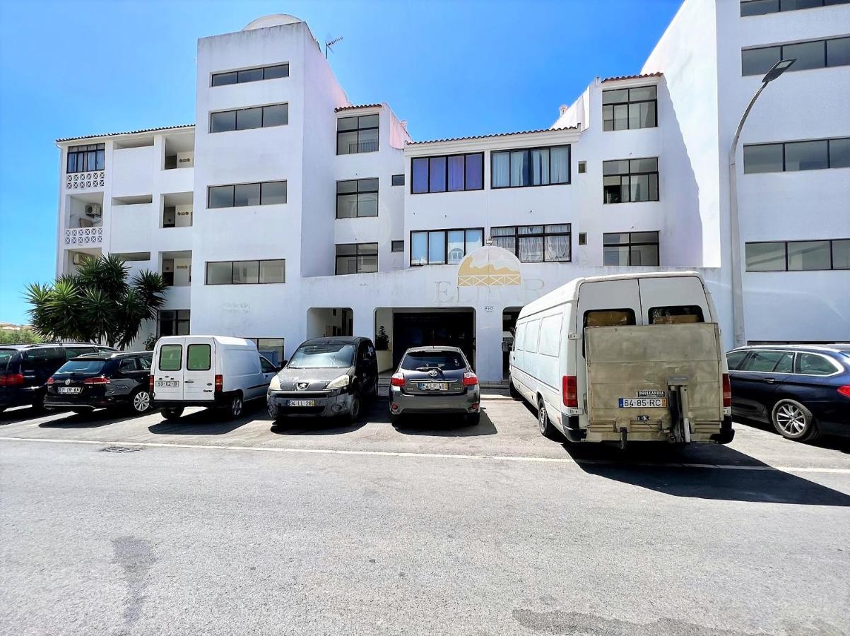 Albufeira Classic With Pool By Homing Екстериор снимка