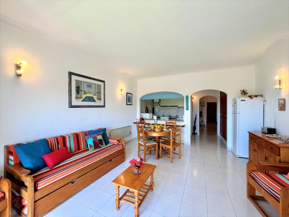 Albufeira Classic With Pool By Homing Екстериор снимка